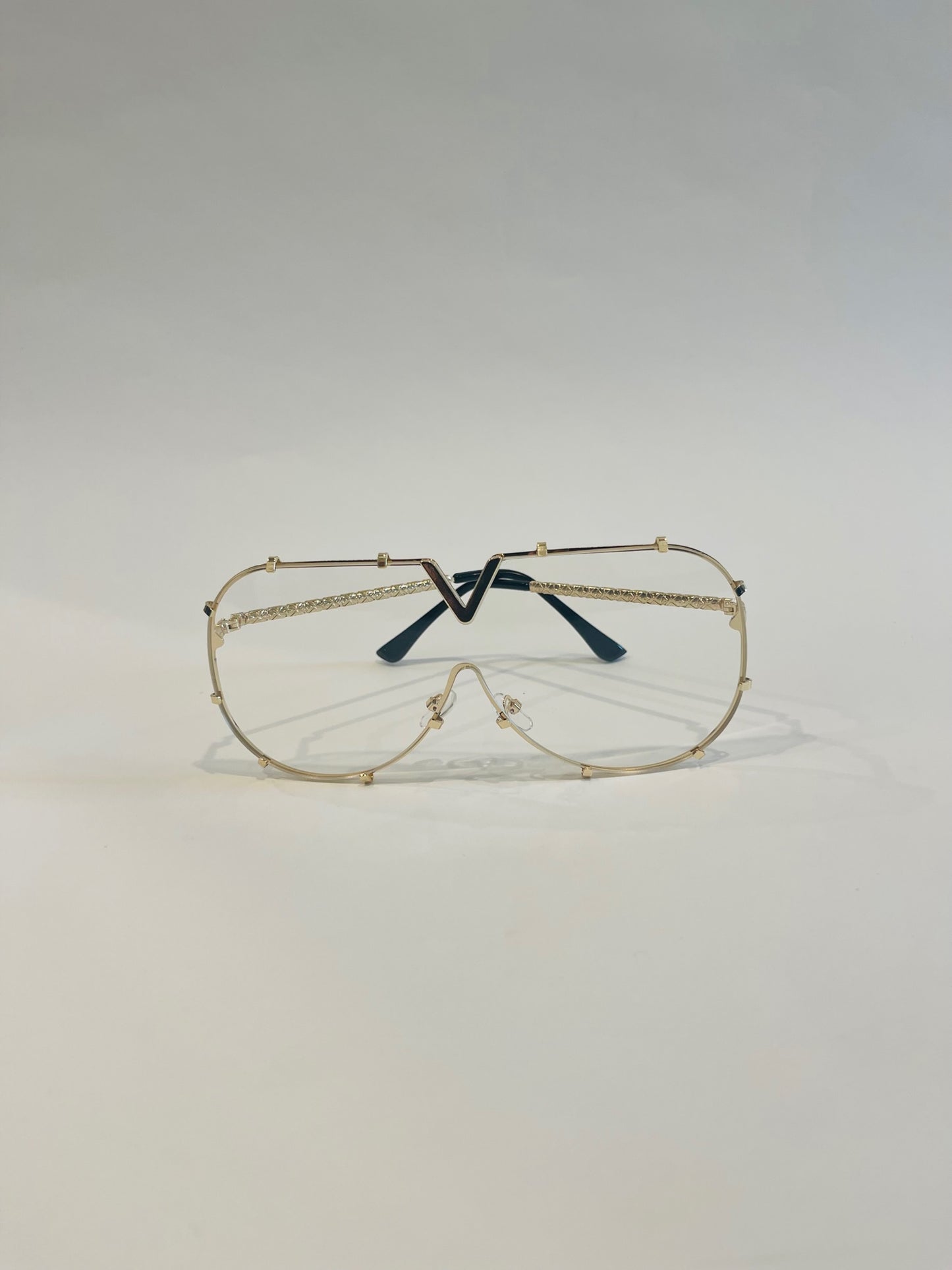 V Frame Sunglasses-Clear